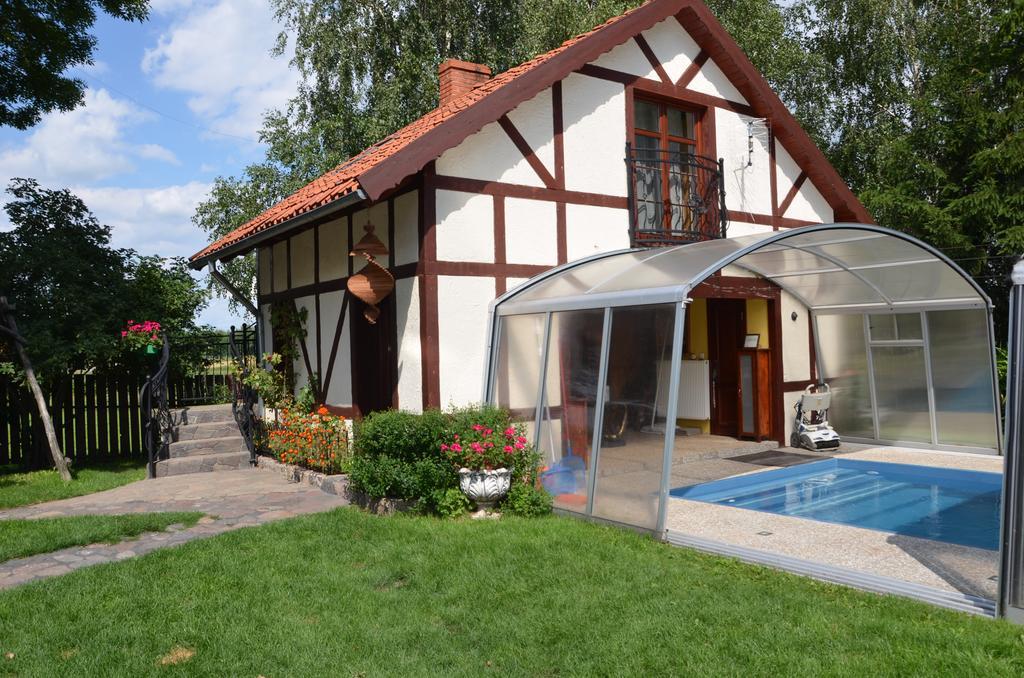 Dworek Mazurski Lizer Stregielek Экстерьер фото